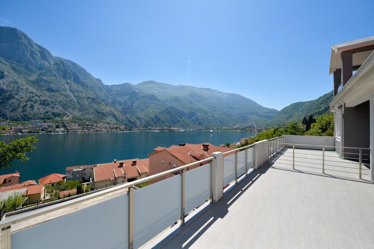 Apartments Seaview Estate Radovic Kotor Bagian luar foto