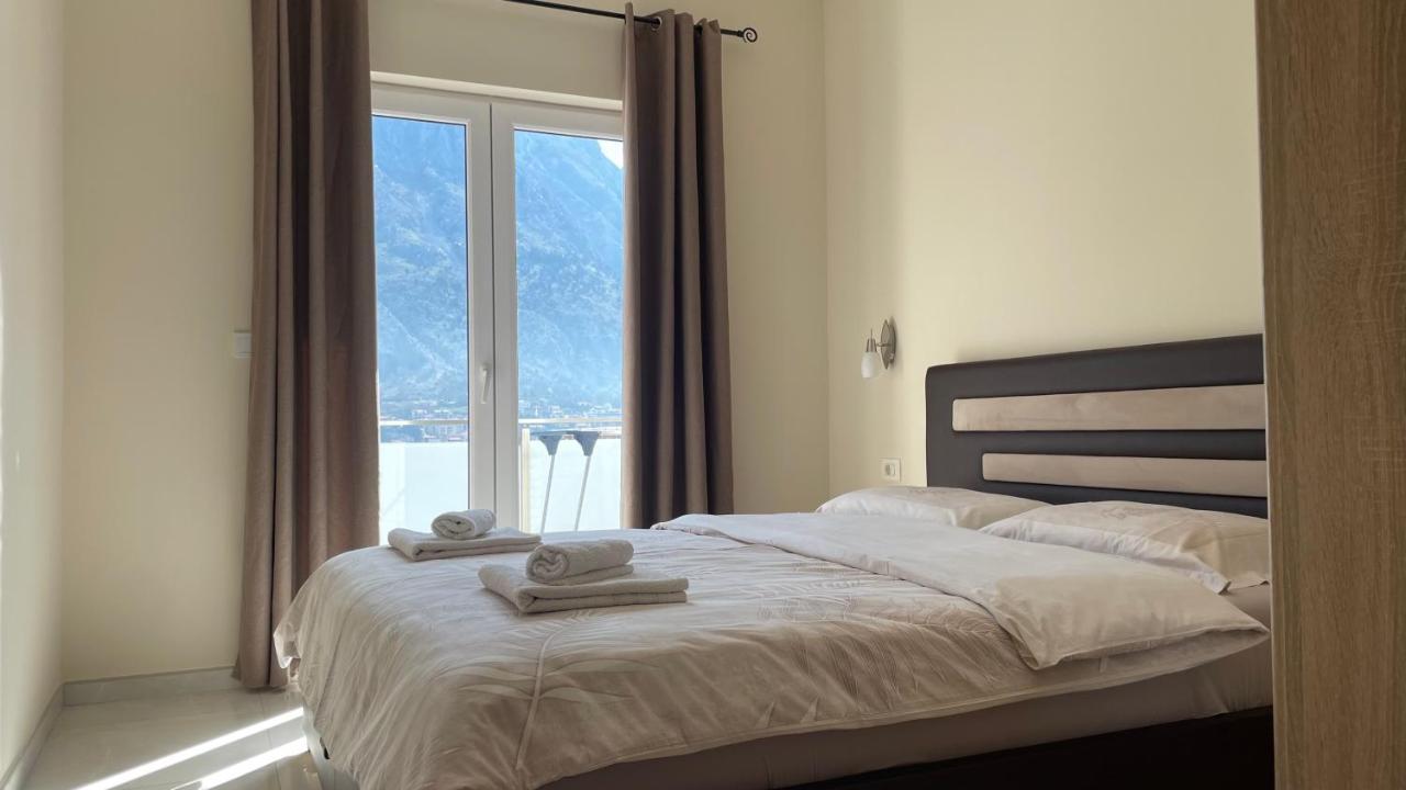 Apartments Seaview Estate Radovic Kotor Bagian luar foto