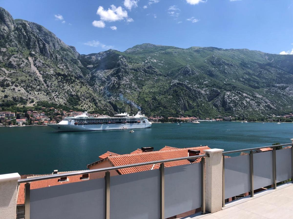 Apartments Seaview Estate Radovic Kotor Bagian luar foto